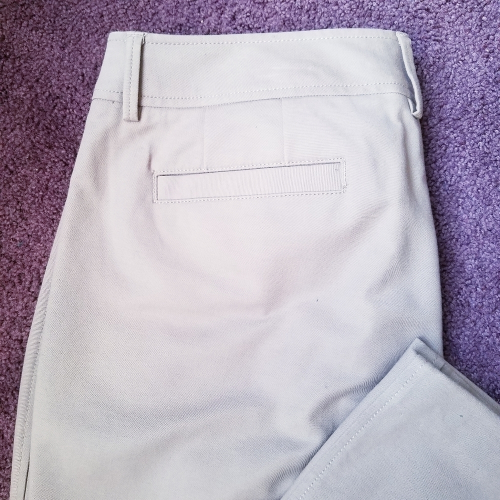 Eddie Bauer Blakely, Khaki Pants Fit 16…‎ - Picture 2 of 7